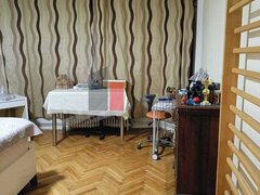 Mosilor urgent!, fara risc seismic, acte la zi, scara curata, negociabil